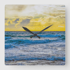 Relógio Quadrado Sol Amarelo Sobre Mar Azul