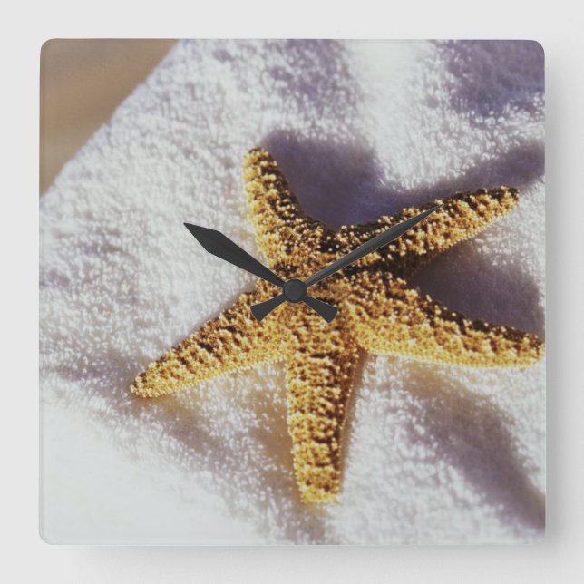 Relógio Quadrado Starfish On A Towel (Frente)