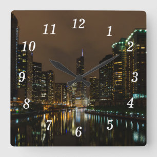 Relógio Quadrado Tempestade Invadindo Chicago Wall Clock