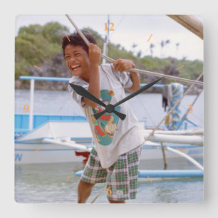 Relógio Quadrado Tudo Acabou.