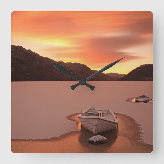 Relógio Quadrado Um Loch congelado | Ruthven, Reino Unido (Frente)