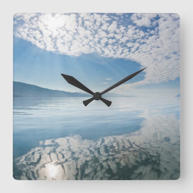 Relógio Quadrado USA, Alaska, Freshwater Bay. Clouds Reflected (Frente)