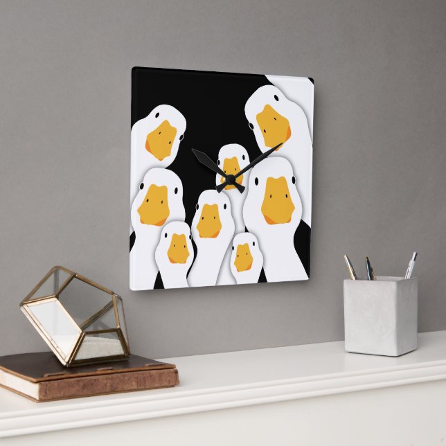 Relógio Quadrado Vigilância de Eerie: Monitoramento de Geese a part (Escritório)