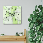 Relógio Quadrado Vinhos Verdes Vidros Clock Numerado<br><div class="desc">Este relógio apresenta uma bonito imagem abstrato de garrafas verdes e óculos de vinho. Faz um relógio de cozinha de excelente!</div>