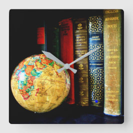 Relógio Quadrado Vintage Globe e Livros