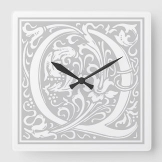 Relógio Quadrado William Morris Alphabet "Q" Square Wall Clock