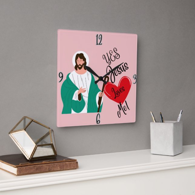 Relógio Quadrado "Yes, Jesus Loves Me" Pink Square Clock (Escritório)