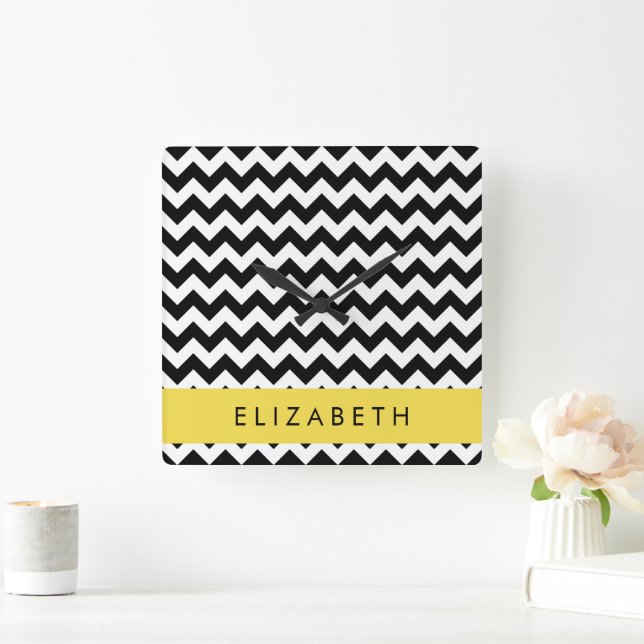 Relógio Quadrado Zigzag preto-e-branco, padrão Chevron, seu nome (Lar)