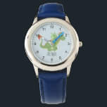 Relógio Rapazes, Dragões Verdes e Bonitos<br><div class="desc">Este lindo e azul moderno observatório mostra um adorável dragão verde e tem espaço para você adicionar seu nome aos garotos. Com números claros e facilmente legíveis,  este 'primeiro' relógio é excelente para crianças ou crianças apenas começando a aprender o tempo. O design perfeito para o seu pequeno dragão!</div>