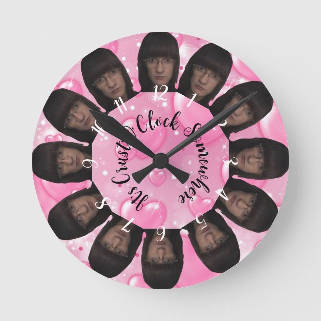 Relógio Redondo Ahmet Hands It's Crust O Clock Somewhere LOL Clock (Frente)