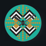 Relógio Redondo Art Deco Quilt Inspirado<br><div class="desc">Este relógio tem um design de moldes de diamante inspirado por deco de arte em preto, branco e bronzeado em um campo de chá.</div>