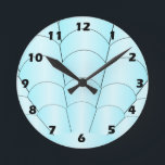 Relógio Redondo Art Deco Shell Design Blue Round<br><div class="desc">Design de deco de relógio de parede que você pode personalizar com qualquer texto de sua escolha. Se precisar de ajuda para personalizar,  entre em contato conosco através do link desta página. Relógio de deco de arte.</div>