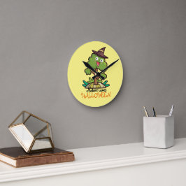 Relógio Redondo Árvore de Bruxas de Halloween Personalizável