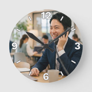 Relógio Redondo Asian Businessman Phone Call Office Decor