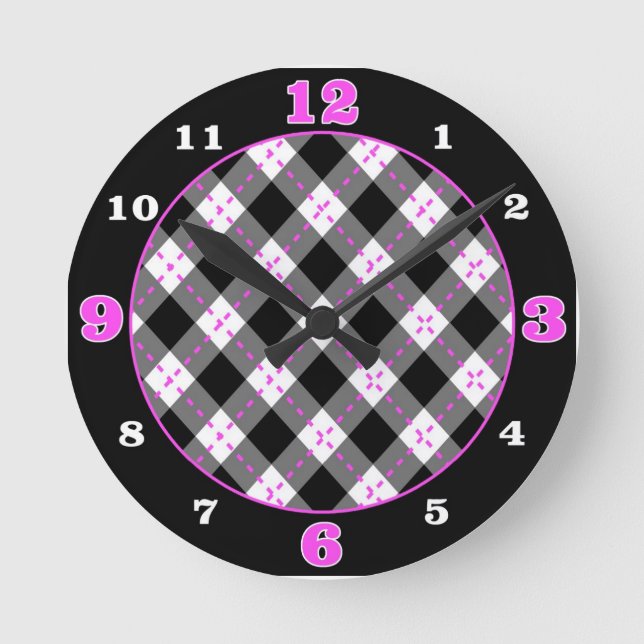 Relógio Redondo Black/Pink/White Argyle Plaid Round Clock (Frente)