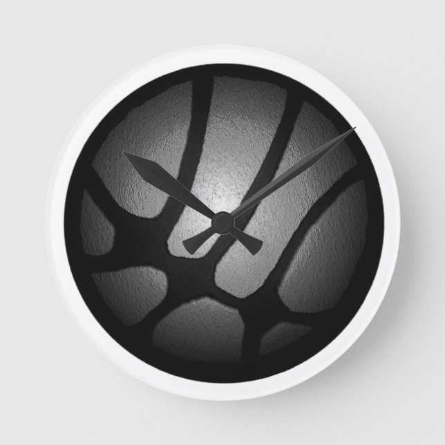 Relógio Redondo Bola de Basquete Negra Moderna de Prata Metálica (Frente)