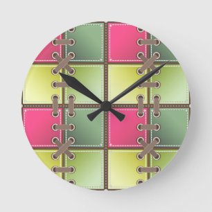 Relógio Redondo calçado laca moda rosa e verde