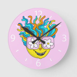 Relógio Redondo Caráter engraçado sorridente com óculos cor-de-ros