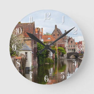 Relógio Redondo Casas antigas de Bruges, Bélgica