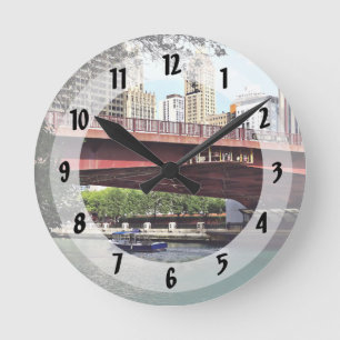 Relógio Redondo Chicago IL - Táxi da Água em Columbus Dr Bridge