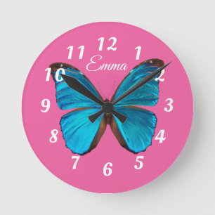 Relógio Redondo Cor-de-rosa-branca e borboleta azul personalizada