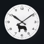 Relógio Redondo Covinheiro australiano Silhouter Heeler<br><div class="desc">Um divertido relógio australiano do Cattle Dog para casa ou escritório. Faz um presente original para amantes Heeler. Veja o Doodle World de Jenn para mais relógios decorativos e cães que criem a decoração doméstica.</div>