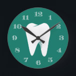 Relógio Redondo Dentist Office Dental Care White Tooth Teb Green<br><div class="desc">Dentist Office Dental Care Brancos de Teal Branco.</div>
