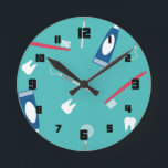 Relógio Redondo Dentista Instrumentos Sem Fio Padrão<br><div class="desc">Relógio de parede redonda com um encantador padrão dentista.</div>