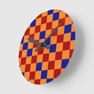 Relógio Redondo Desenho de padrão xadrez vermelho laranja azul 