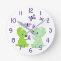 Dinossauros e borboletas do bebê