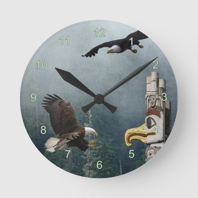 Relógio Redondo Eagles, Totem Pole e Forest Fantasy Art Clock (Frente)