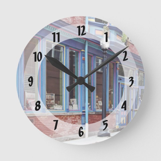 Relógio Redondo Easton PA - Rua Com Porta Aberta (Frente)