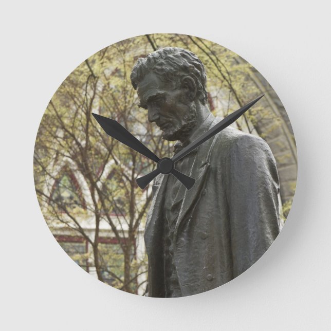 Relógio Redondo Estátua de Abraham Lincoln, Portland, Oregon (Frente)