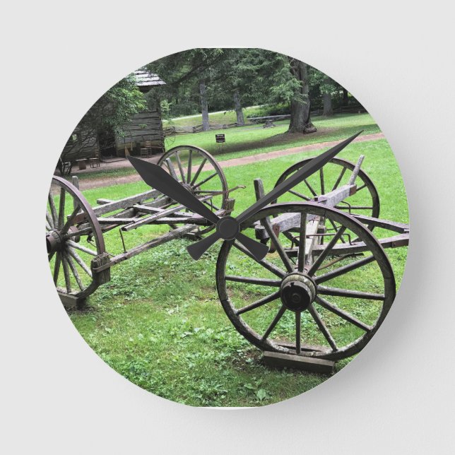 Relógio Redondo Estilo de vida Appalachian em Mabry Mill, Virginia (Frente)