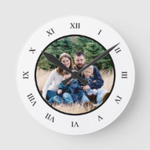 Foto personalizada dos números romanos brancos pre