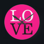 Relógio Redondo Fundo de Rosa Casamento Amor<br><div class="desc">Você pode facilmente alterar as fontes e cores. Você também pode adicionar seu logotipo e a imagem de fundo como desejar.</div>