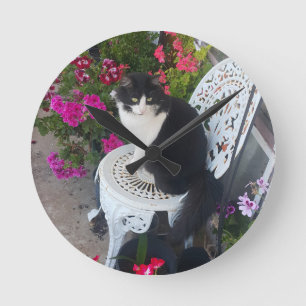 Relógio Redondo Gato Tuxedo Fofo com Flores Bonitas Gatos Pretos
