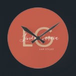 Relógio Redondo  Hair Stylist Laranja Queimada Beige Monograma<br><div class="desc">Lista de Estilos de Cabelo Comercial Moderna e Monogramada</div>