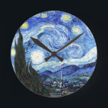Relógio Redondo Impressionismo Van Gogh Starry Night Wall<br><div class="desc">Uma bela pintura de arte antiga de Van Gogh,  da Noite Estrelada,  está neste Relógio de Parede.  A imagem é dominio público devido a direitos autorais expirados.</div>