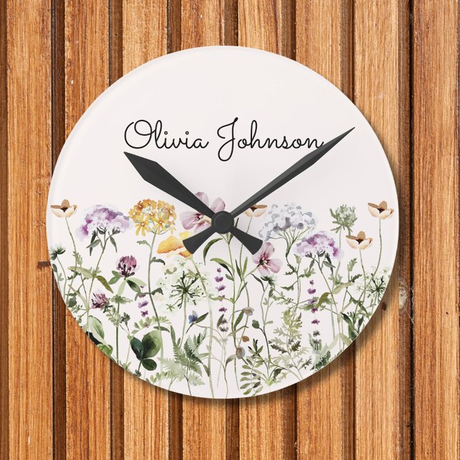 Relógio Redondo Jardim de Flores Silvestres com Nome Personalizado (In situ wall)