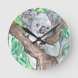Relógio Redondo Koala na pintura em árvore de Eucalyptus