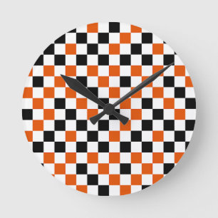 Relógio Redondo Laranja Preto e Branco Xadrez