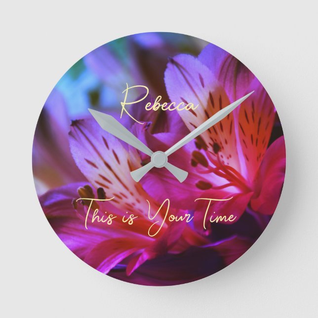 Relógio Redondo Lily Floral Personalizable Wall Clock (Frente)
