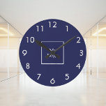 Relógio Redondo Logotipo branco azul marinho para empresas<br><div class="desc">Um clássico fundo azul marinho. Personalize e adicione o logotipo da sua empresa e sua empresa. Números de relógio branco.</div>