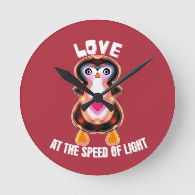 Relógio Redondo Love at the Speed of Light Penguin Gift (Frente)