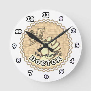Relógio Redondo Mão segurando caduceu médico