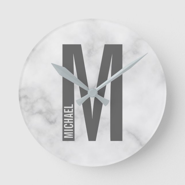 Relógio Redondo Monograma e Nome de Negrito Personalizado Moderno (Frente)