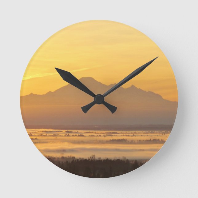 Relógio Redondo Morning Mountain Magic. (Frente)