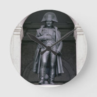 Napoleon mim (1769-1821) em um Greatcoat, 1831-33