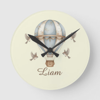 Relógio Redondo Nome de Menino Personalizado Aquarela Balão de Ar 